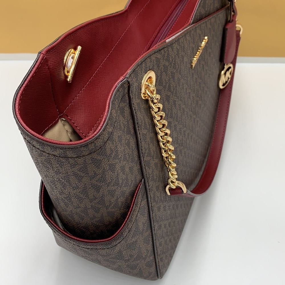 MICHAEL KORS
(NWT
Jet Set Large XChain Logo Shoulder Tote
Bag DARK CHERRY COLOR - Picture 9 of 16